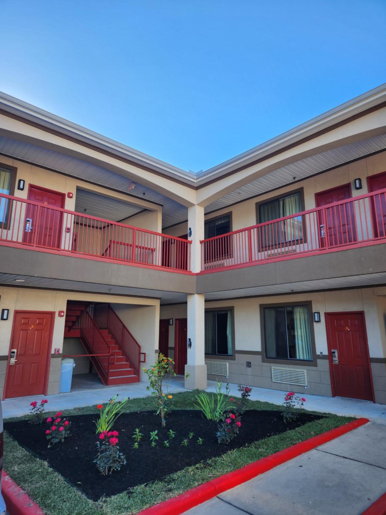Palace Inn Sam Houston Race Park West Road Exteriör bild