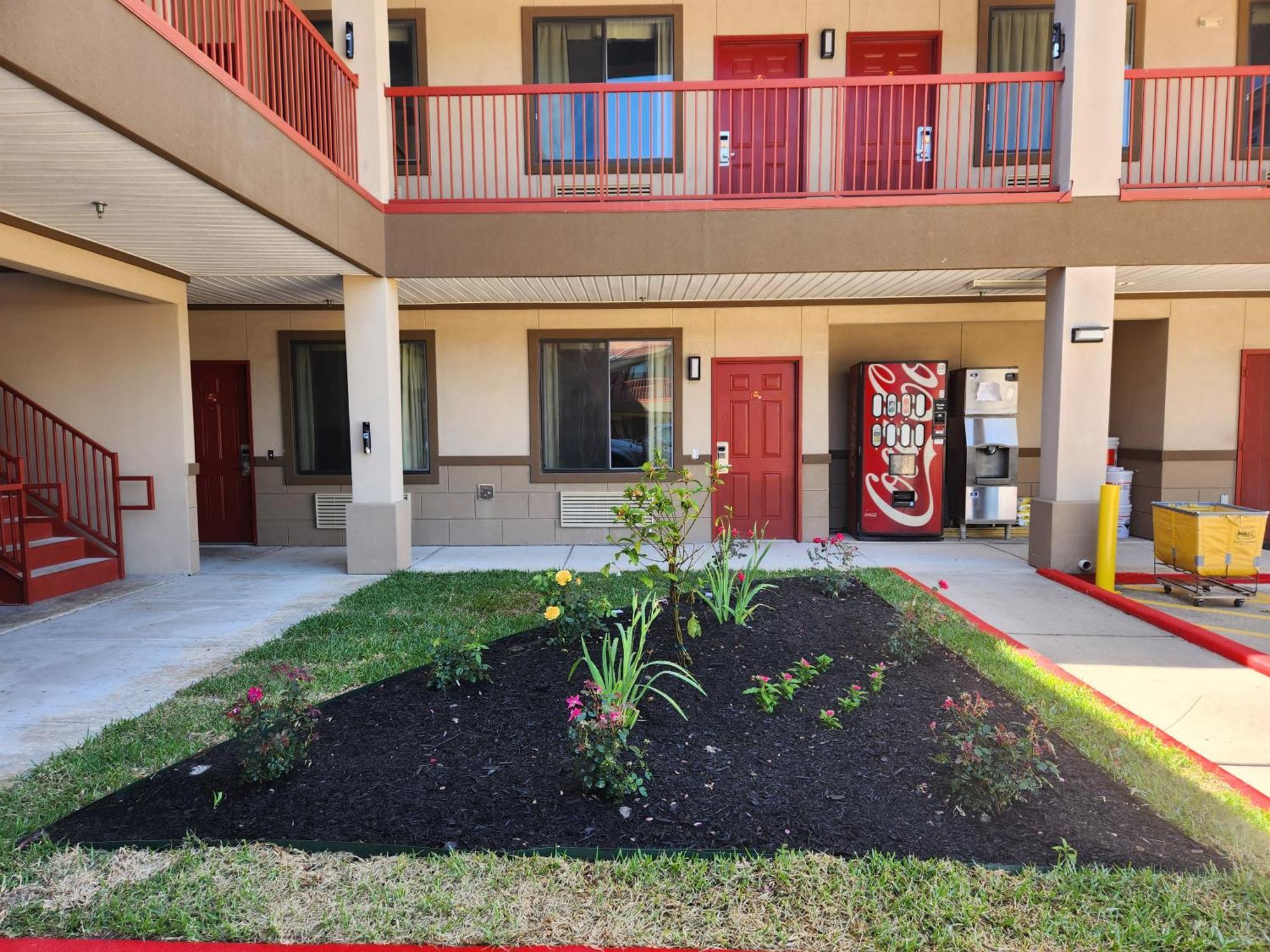 Palace Inn Sam Houston Race Park West Road Exteriör bild